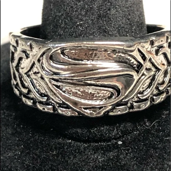 *HOST PICK *Mens plated SUPERMAN ring -10 - Picture 3 of 9
